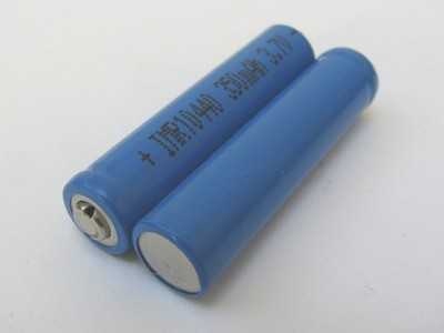 TrustFire 14500 3.7V 900mAh AA Li-ion battery's real capacity test