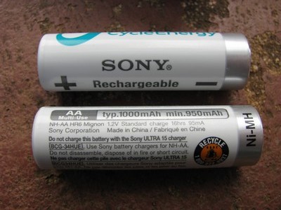 Review: Sony BCG-34HLD AA/AAA NiMH Charger - Chargers 
